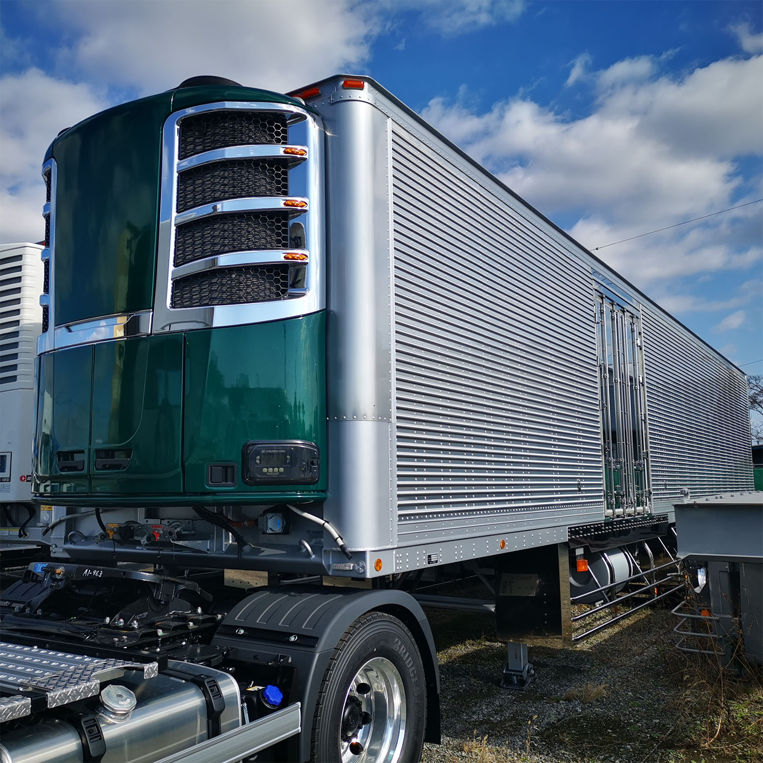 よしさん専用】アオシマ大型デコト1/32由加丸No71 冷凍サーモキング