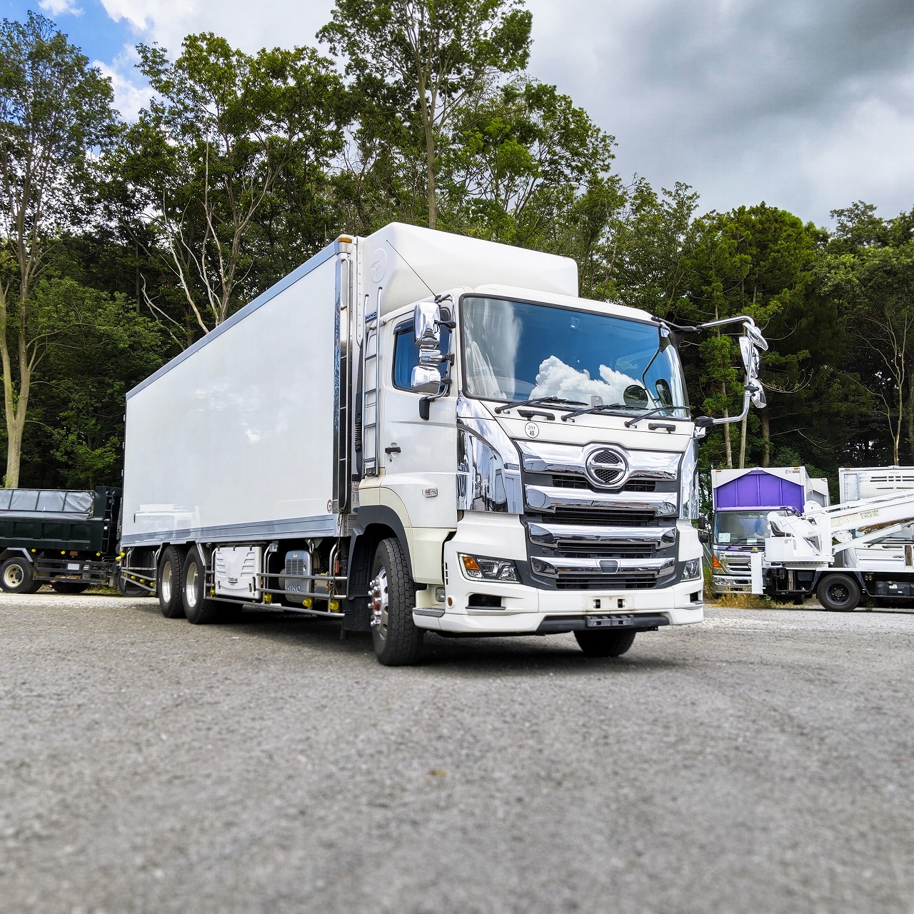 狙いは“エンジン載せ替え”！ 90万キロ超えた冷蔵冷凍車の使い方